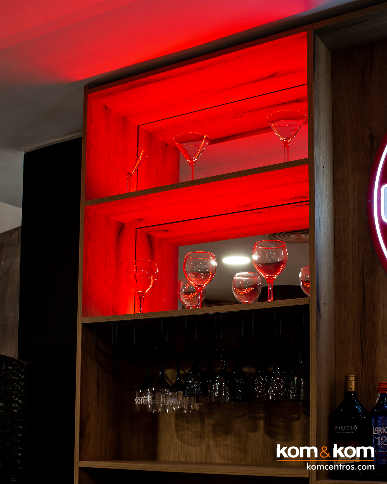 Barra y Botellero hecho a medida para Bar Restaurante Pizzería Yecla
